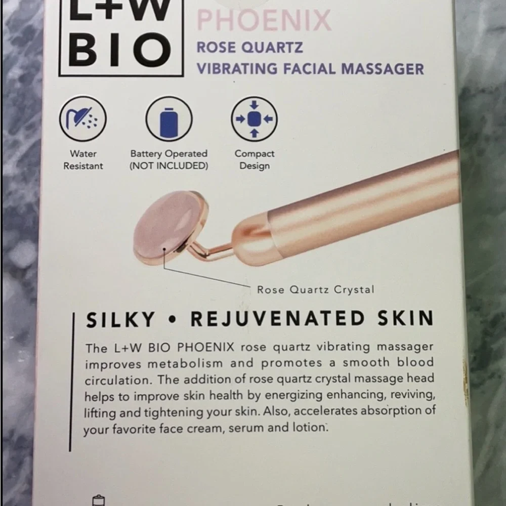 New Luxe and Willow L+W Bio‎ Rose Quartz Vibrating Facial Massager